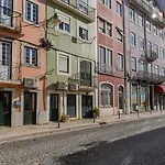Santos Arch | Walk To The River Apartment Lisbon