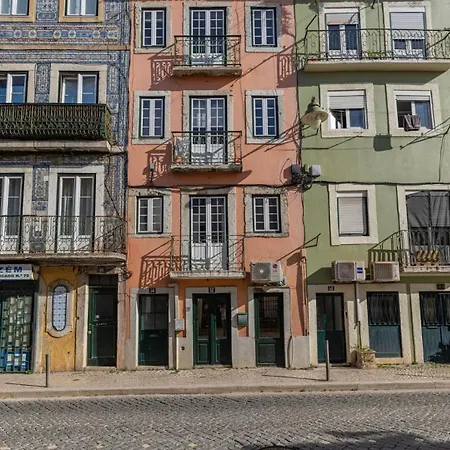 Contemporary Hideaway In Lapa