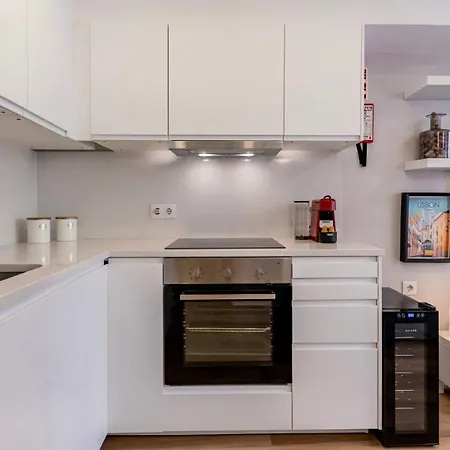Contemporary Hideaway In Lapa *