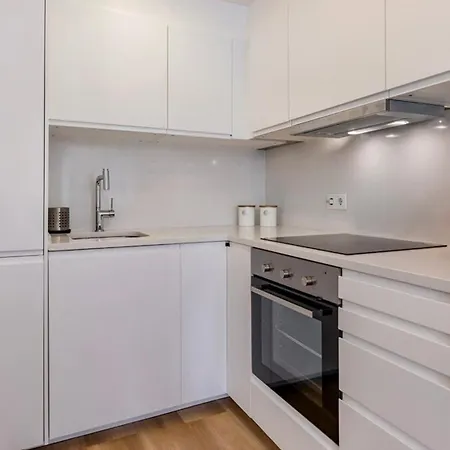 Contemporary Hideaway In Lapa * Lisbon