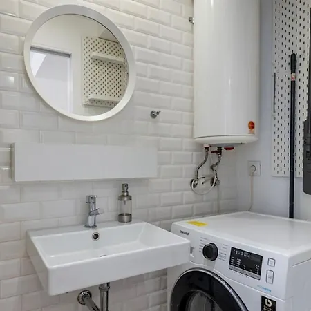 Contemporary Hideaway In Lapa Apartment Lisbon